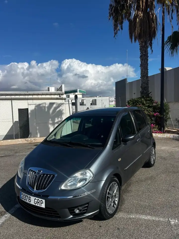 Lancia Musa 1.3JTD Platino Ecollection 90