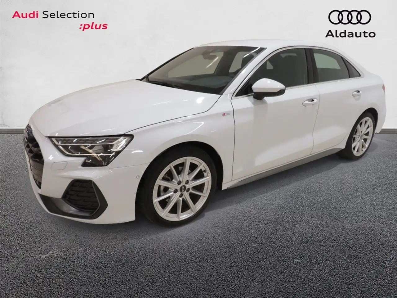 Audi A3 Sedán TFSI S line S tronic 110kW