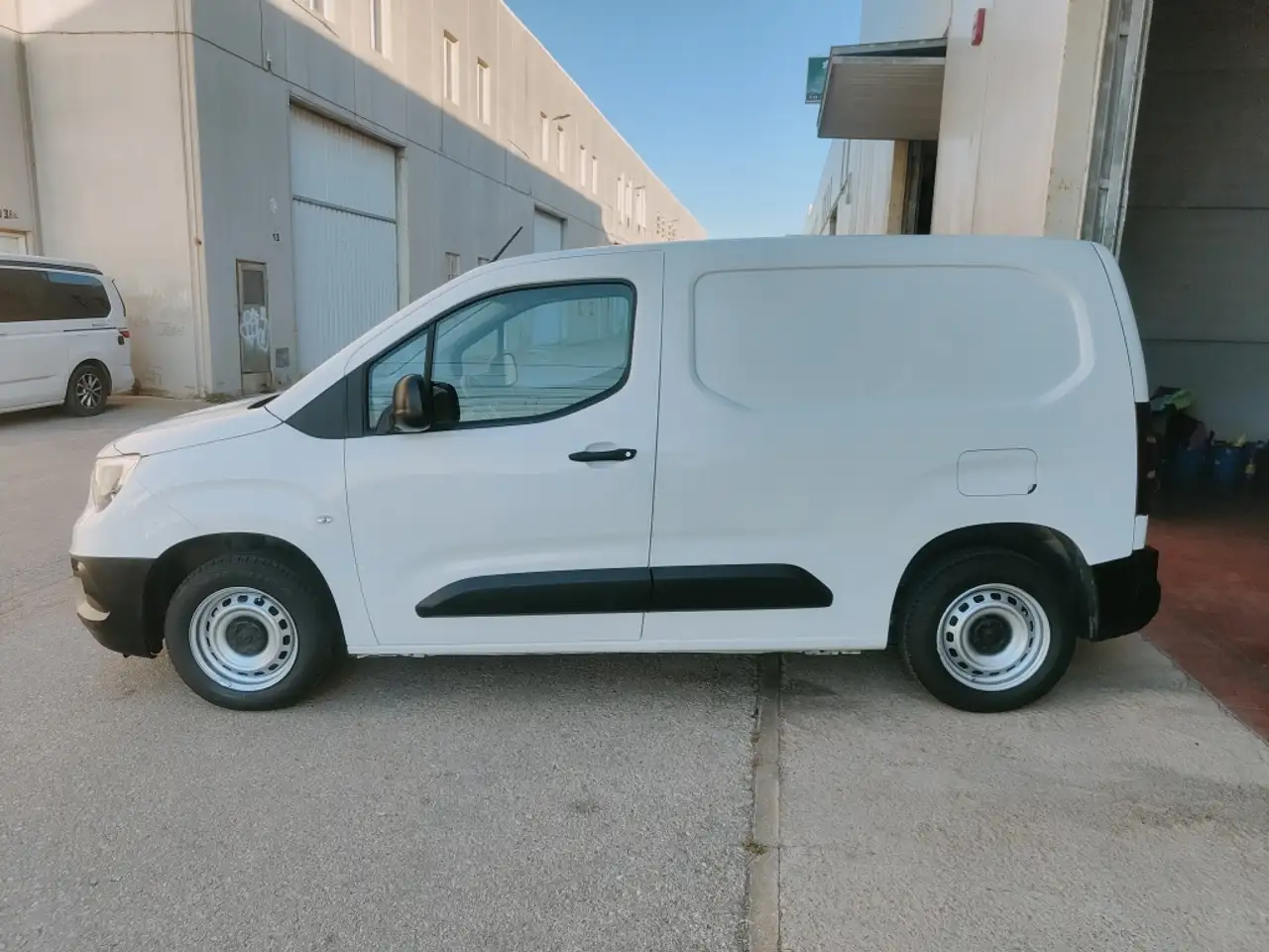 Opel Combo N1 Cargo 1.5TD S&S L 650 Express 100 Combo N1 Cargo 1.5TD S&S L 650 Express 100