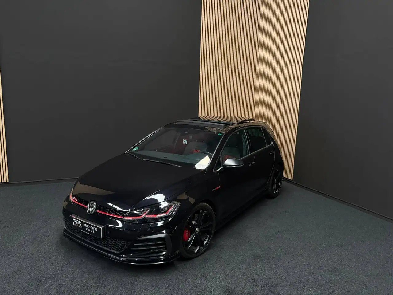 Volkswagen Golf GTI Golf 2.0 TSI GTI TCR DSG7 213kW TCR