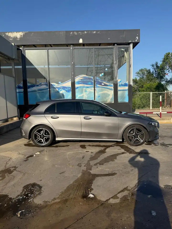 Mercedes-Benz A 180 180d 7G-DCT