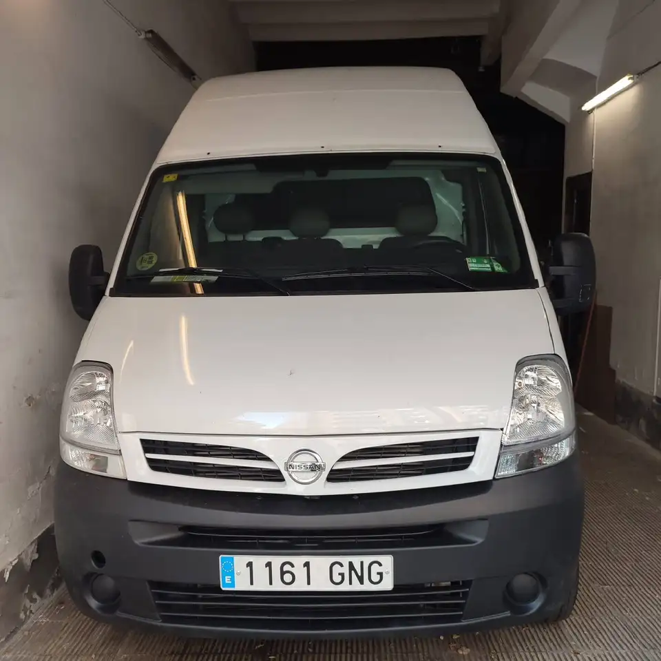 Nissan Interstar 2.5 L2H3 PREMIUM