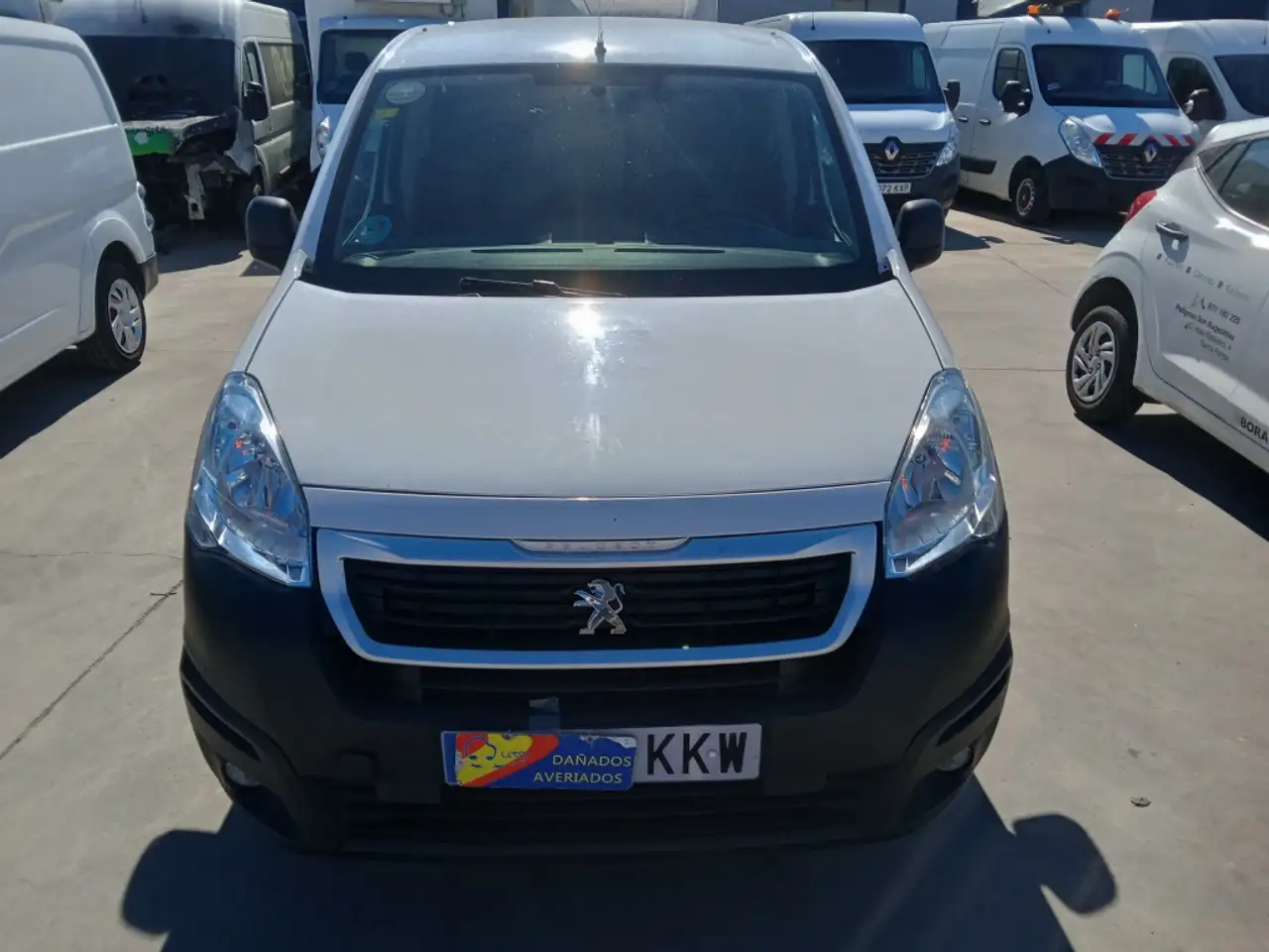 Peugeot Partner 1.6BlueHDI Premium Standard 600kg 75 Partner 1.6BlueHDI Premium Standard 600kg 75