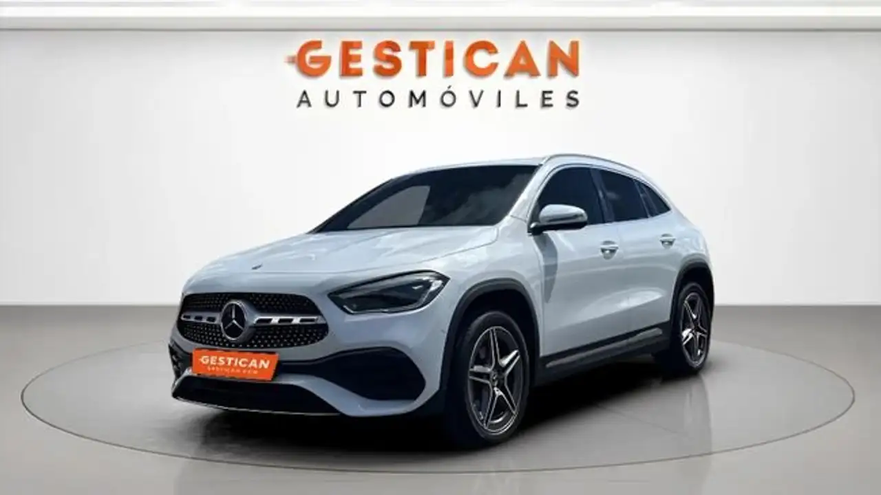 Mercedes-Benz GLA 250 250e