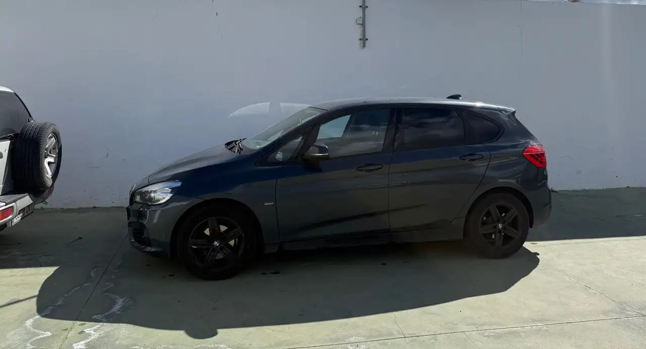 BMW 218 218dA Active Tourer xDrive