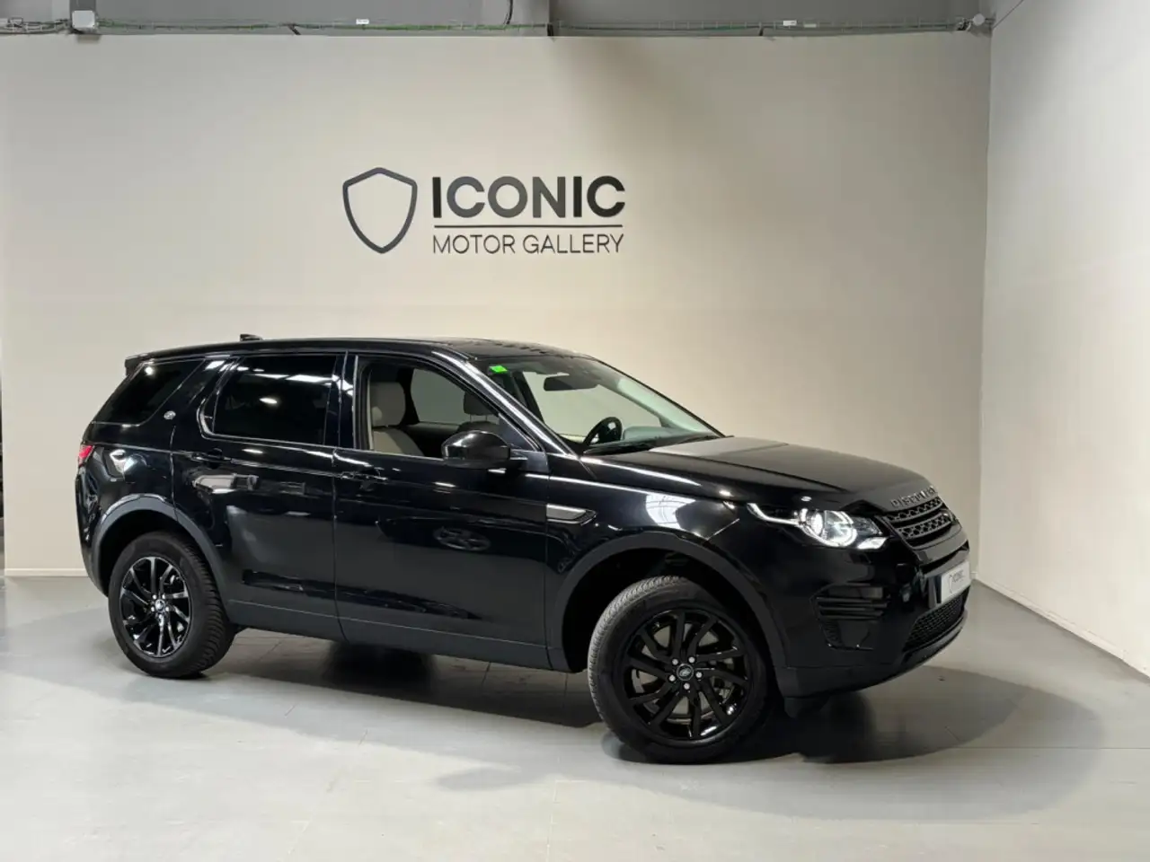 Land Rover Discovery Sport 2.0D SD4 SE AWD Auto 240