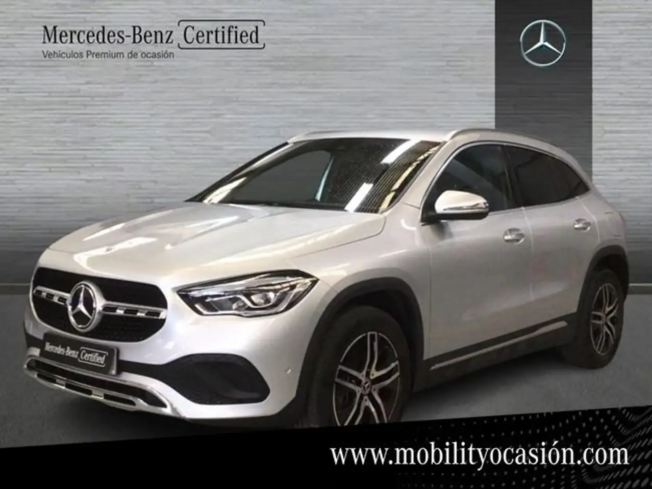 Mercedes-Benz GLA 180 Mercedes-Benz GLA 180 Plateado