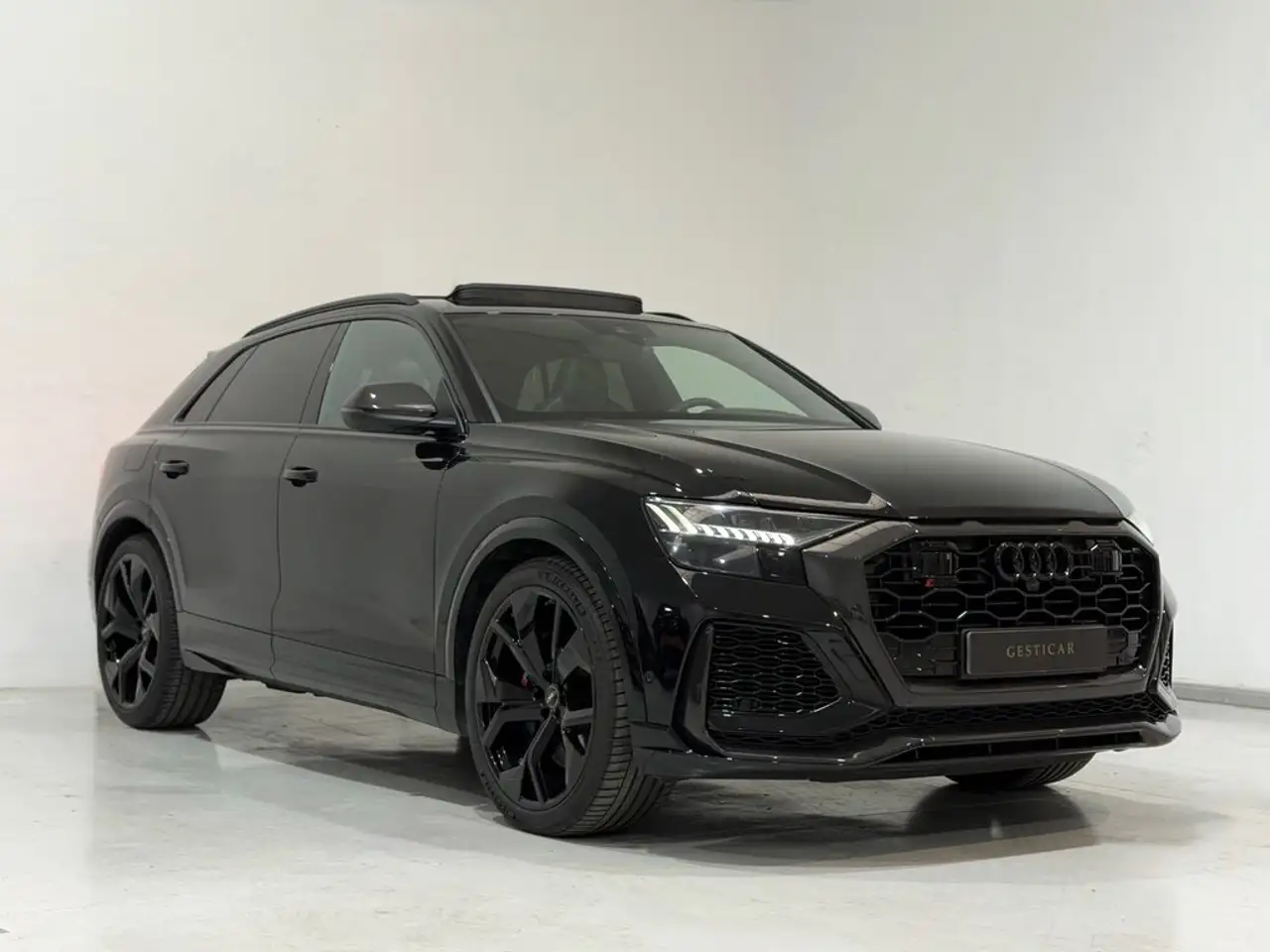 Audi Q8 RS TFSI 441kW (600CV) quattro tipt