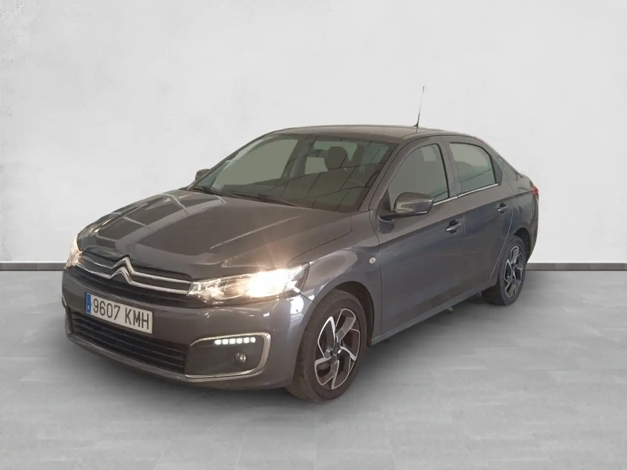 Citroën C-Elysée 1.2 PureTech Shine 82