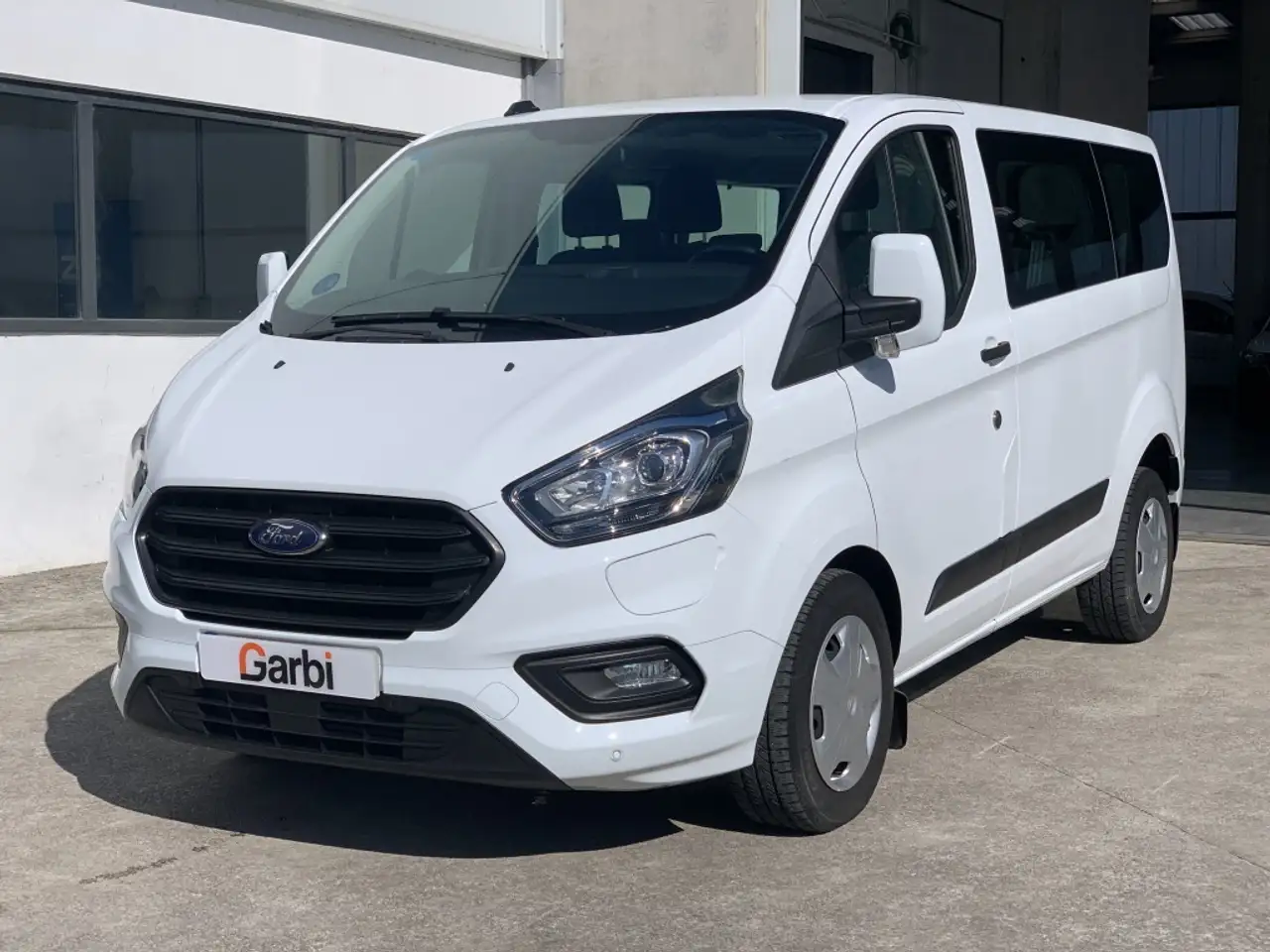 Ford Transit Custom FT 320 L1 Kombi Trend EcoBoost Plug Transit Custom FT 320 L1 Kombi Trend EcoBoost Plug