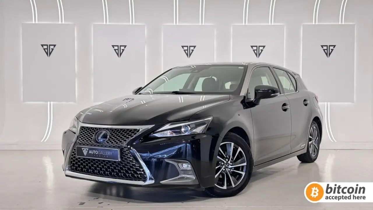 Lexus CT 200h Black & Grey