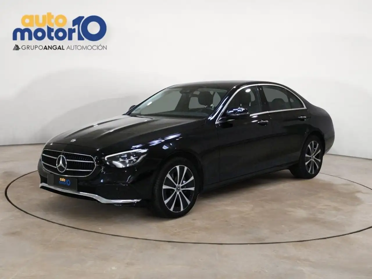 Mercedes-Benz E 300 4MATIC