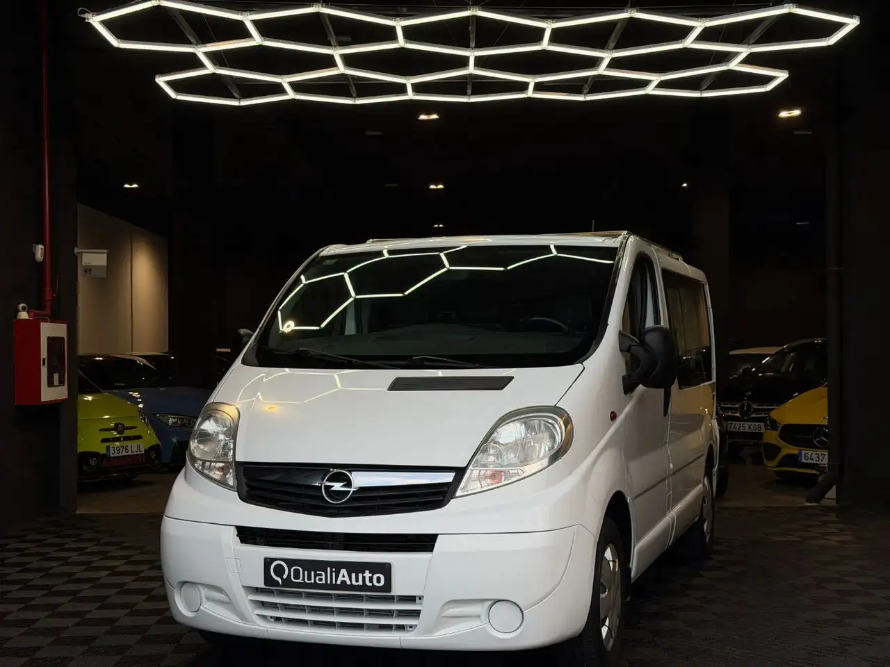 Opel Vivaro 2.0 CDTI 114 CV EU4 L2 H1 2.9t Vivaro 2.0 CDTI 114 CV EU4 L2 H1 2.9t