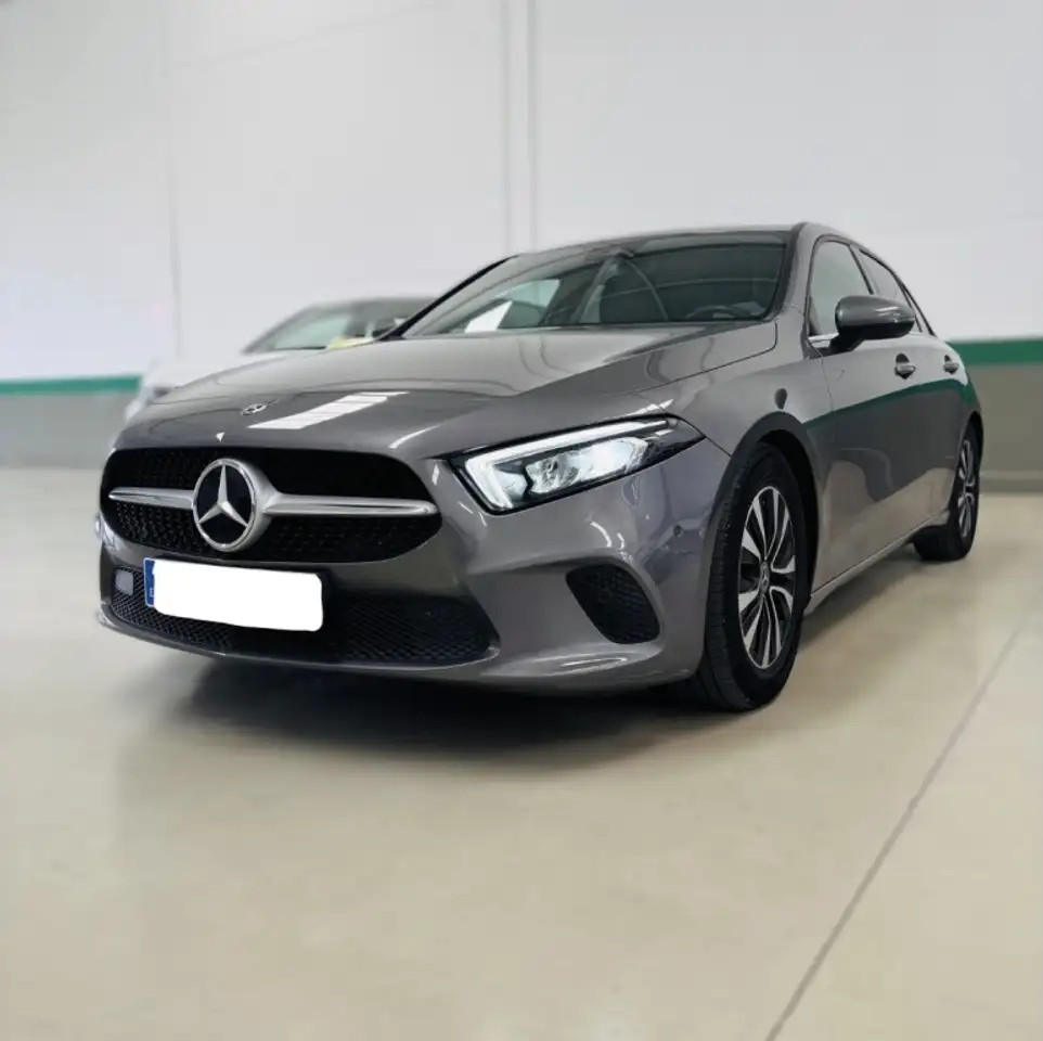 Mercedes-Benz A 200 200d 8G-DCT