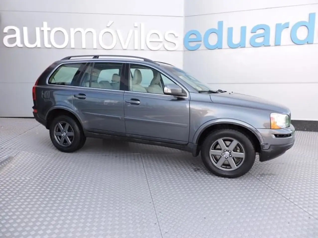 Volvo XC90 D5 Momentum Aut. (7 plazas)