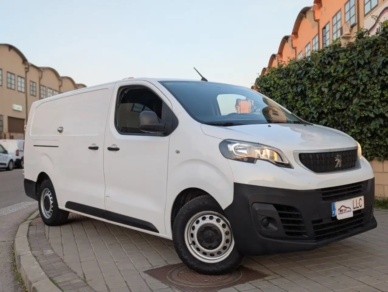 Peugeot Expert Fg. Long 2.0BlueHDi S&S Premium 150 Expert Fg. Long 2.0BlueHDi S&S Premium 150