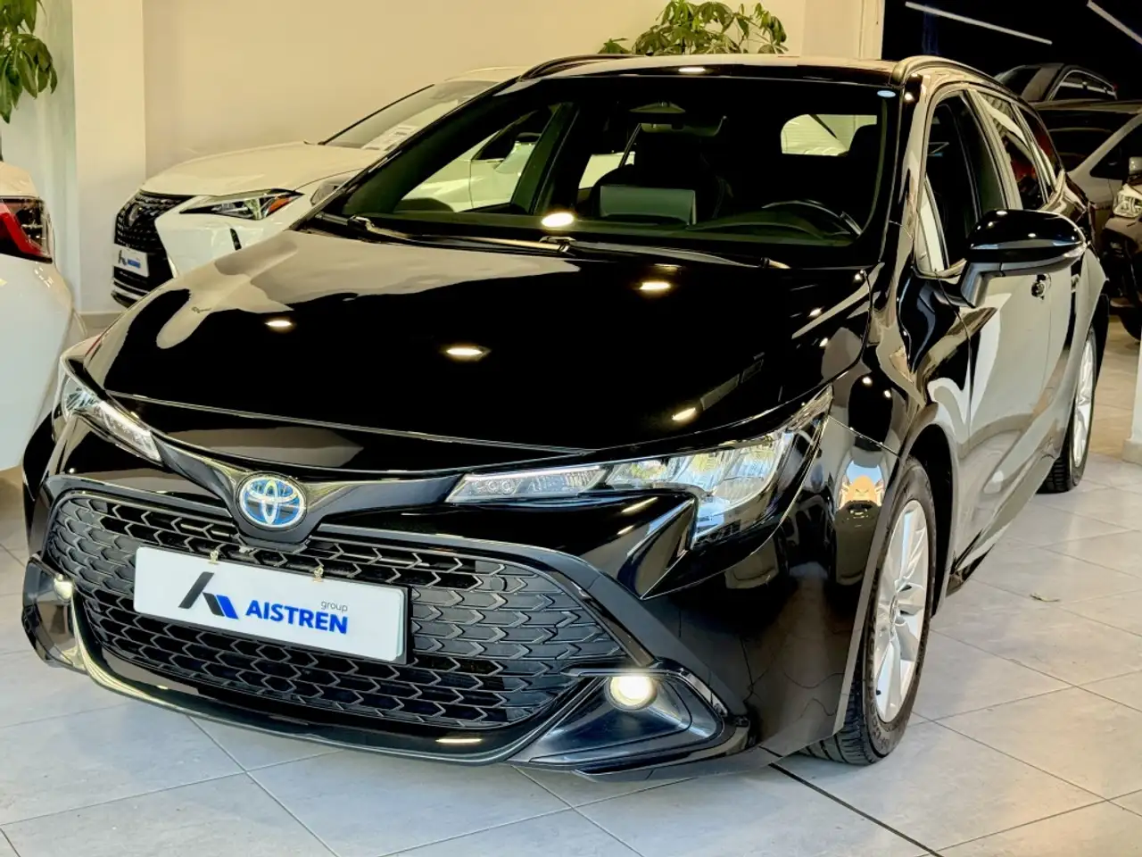 Toyota Corolla Touring Sports 140H Business