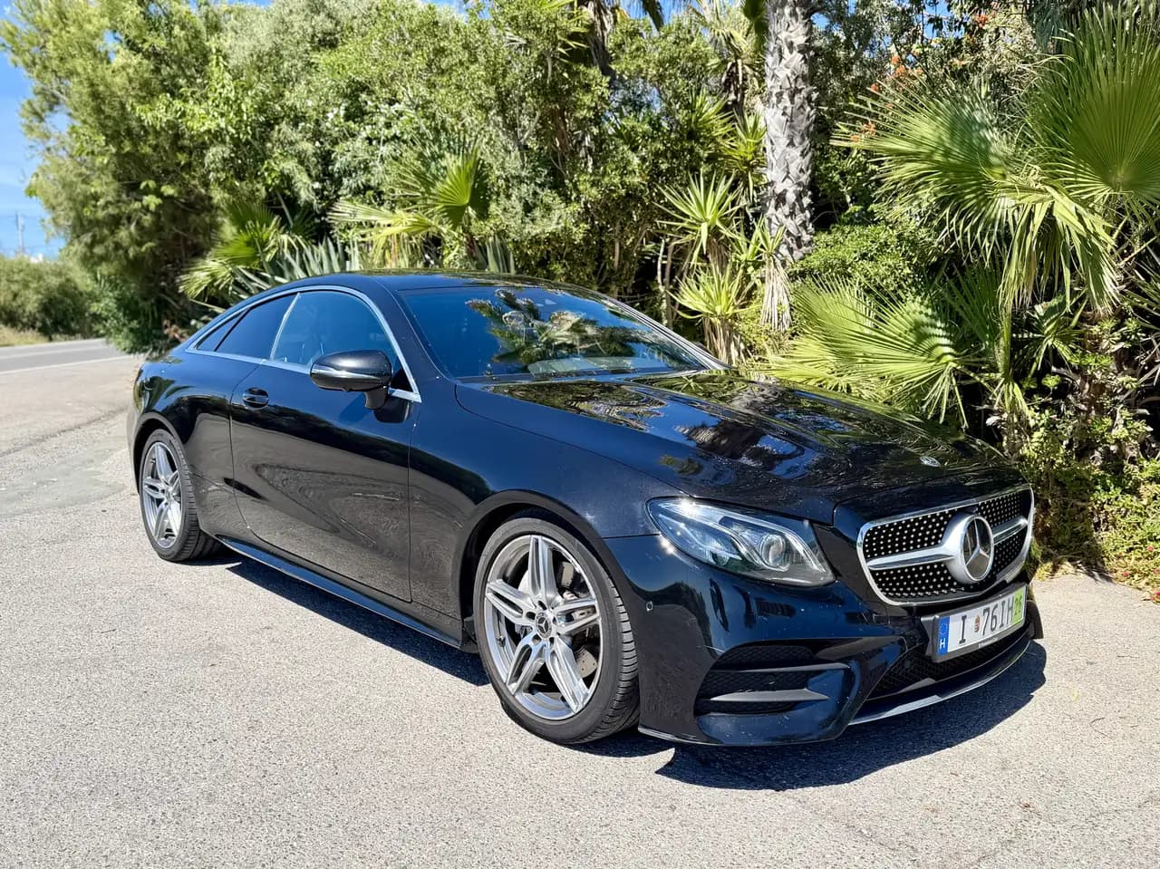 Mercedes-Benz E 220 d Coupe 9G-TRONIC AMG Line