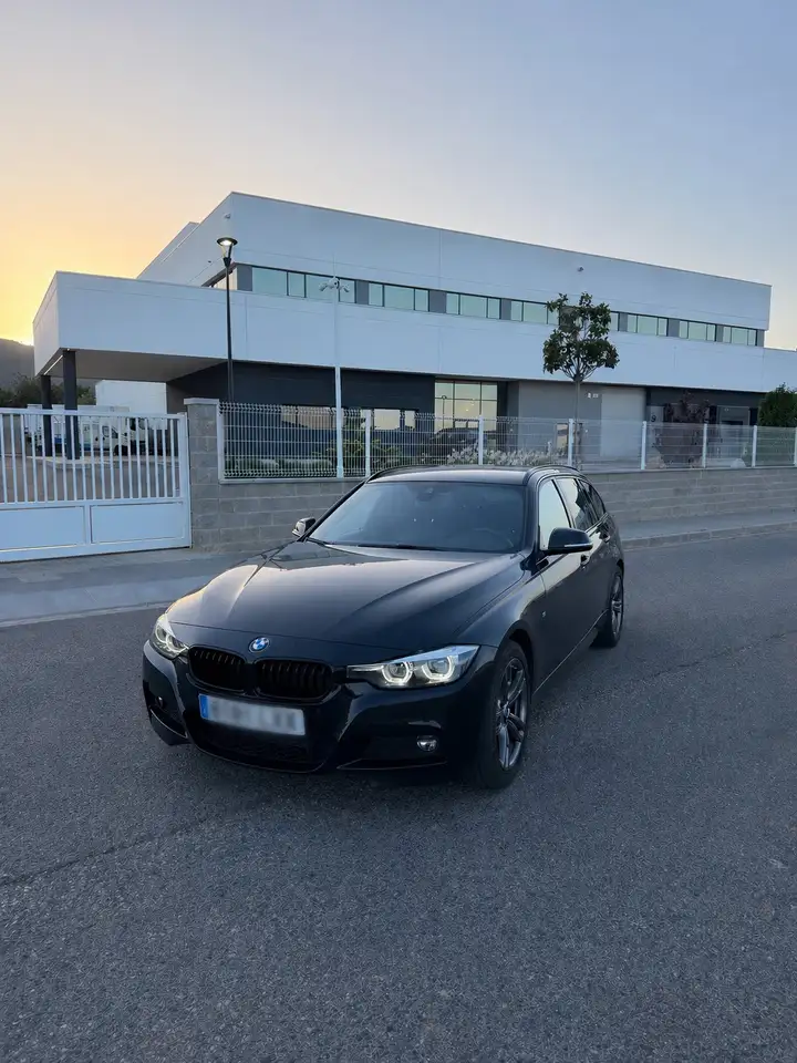 BMW 320 320dA Touring xDrive