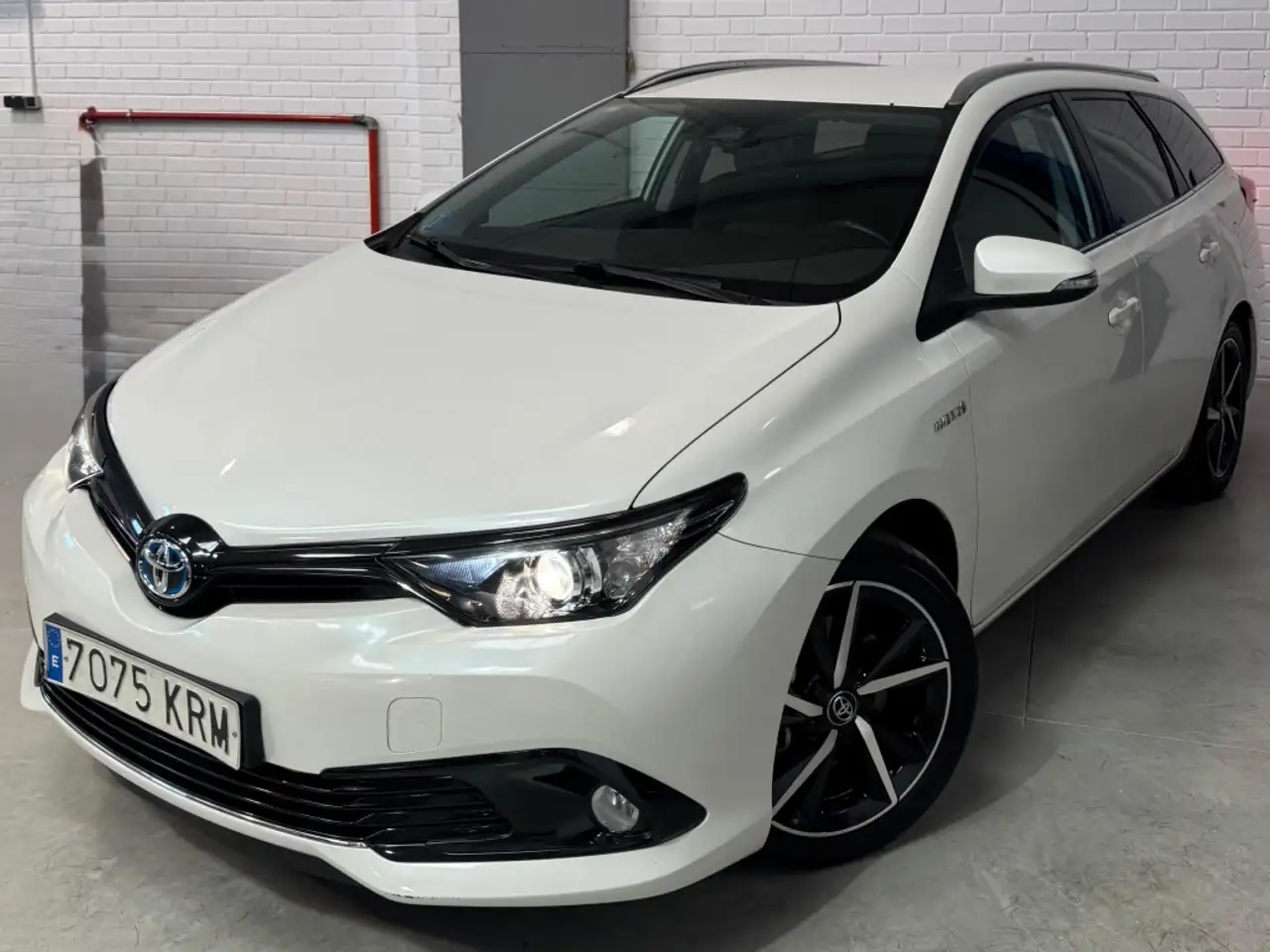 Toyota Auris Touring Sports hybrid 140H Feel!