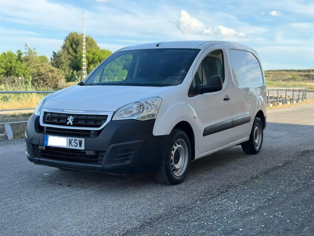 Peugeot Partner P. Tepee 1.6BlueHDI Adventure Ed. ETG6 100 Partner P. Tepee 1.6BlueHDI Adventure Ed. ETG6 100