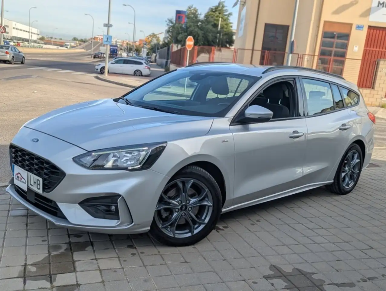 Ford Focus Sportbreak 1.5Ecoblue ST Line
