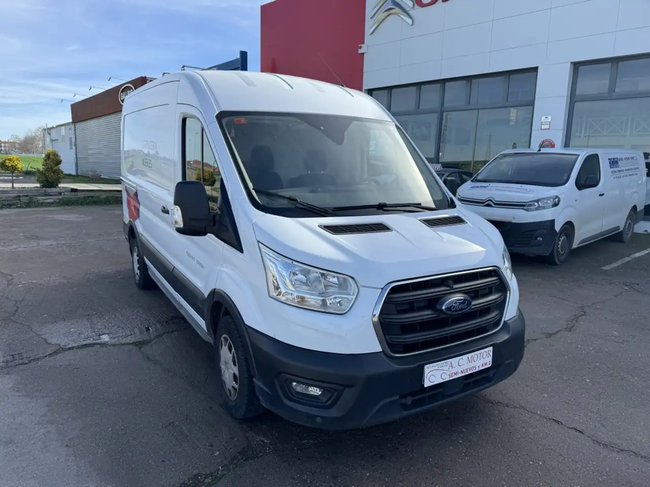 Ford Transit FT 350 L2 Van Trend 130 Transit FT 350 L2 Van Trend 130