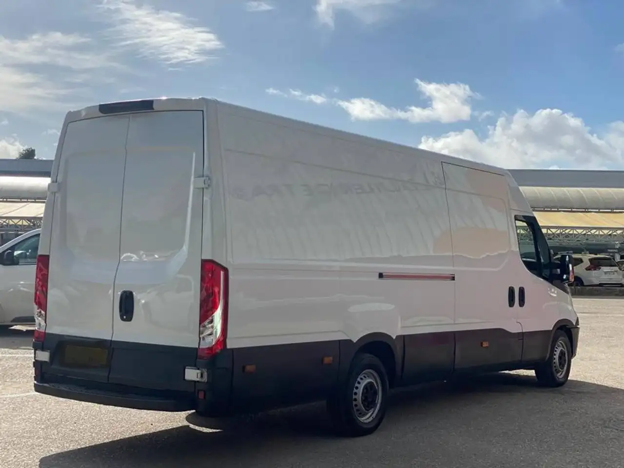 Iveco Daily 2.3 TD 35S 12 V 3520/H2 - Daily 2.3 TD 35S 12 V 3520/H2 -