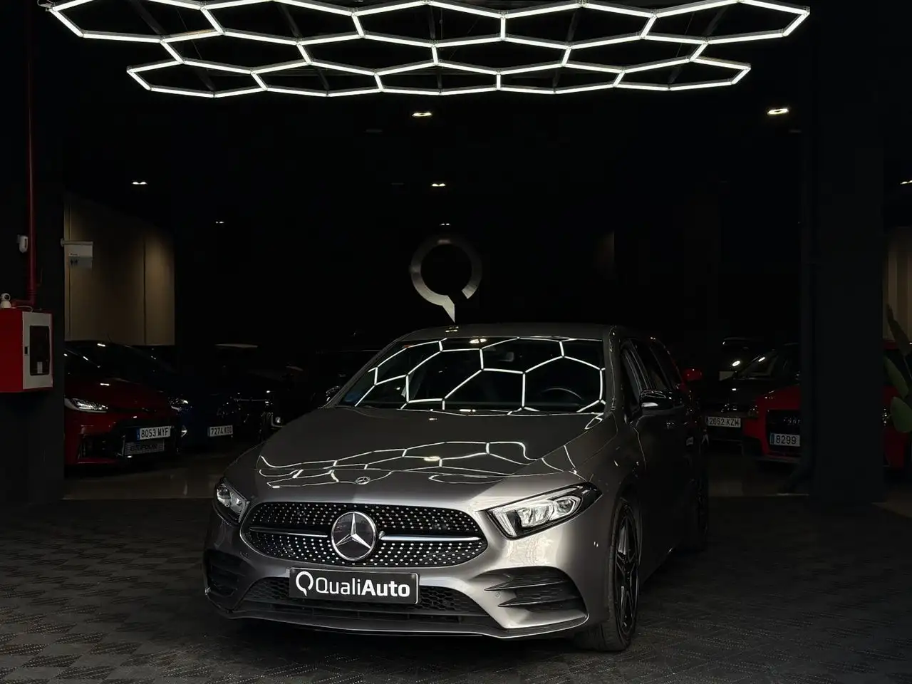 Mercedes-Benz a-250 e