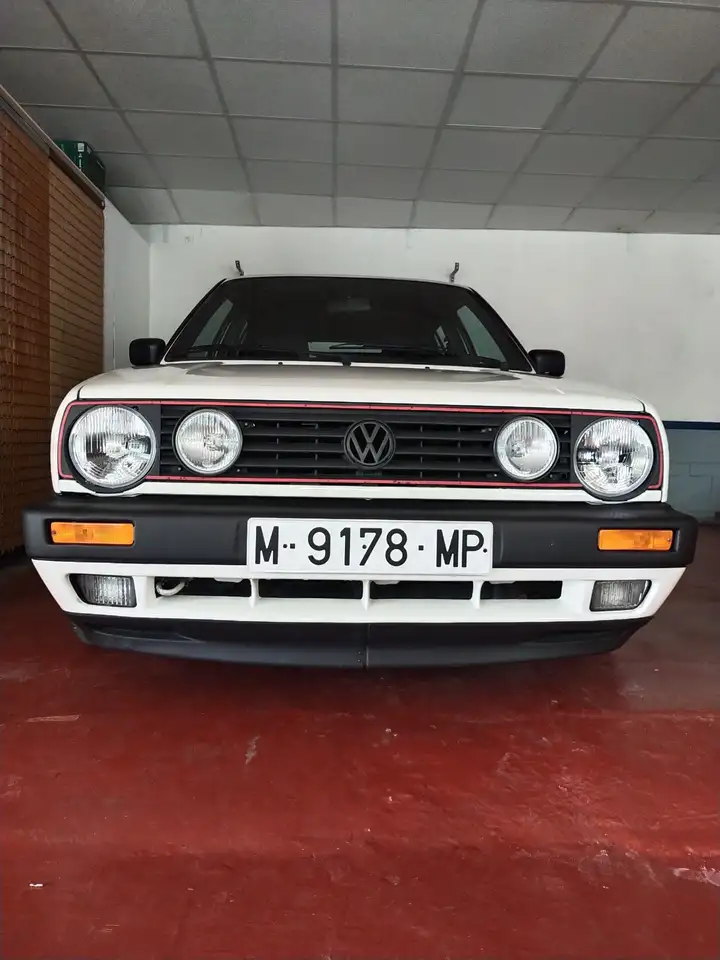 Volkswagen Golf GTI 1.8 A.A. 110
