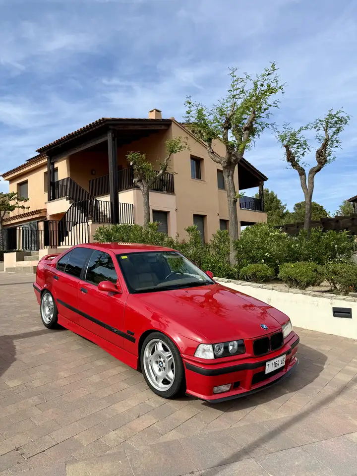 BMW 328 328i