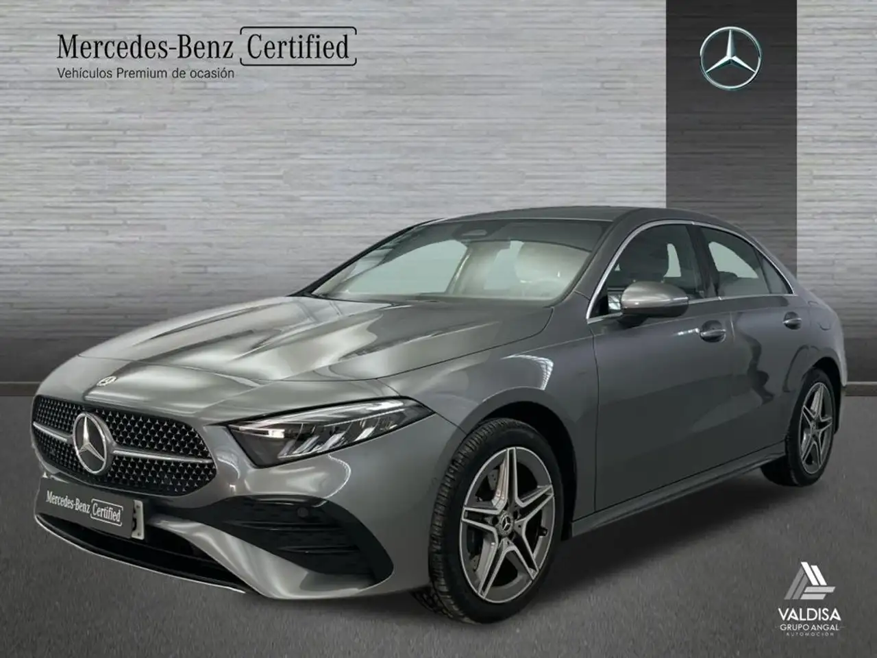 Mercedes-Benz a-250 e Berlina con tecnologí híbrida EQ