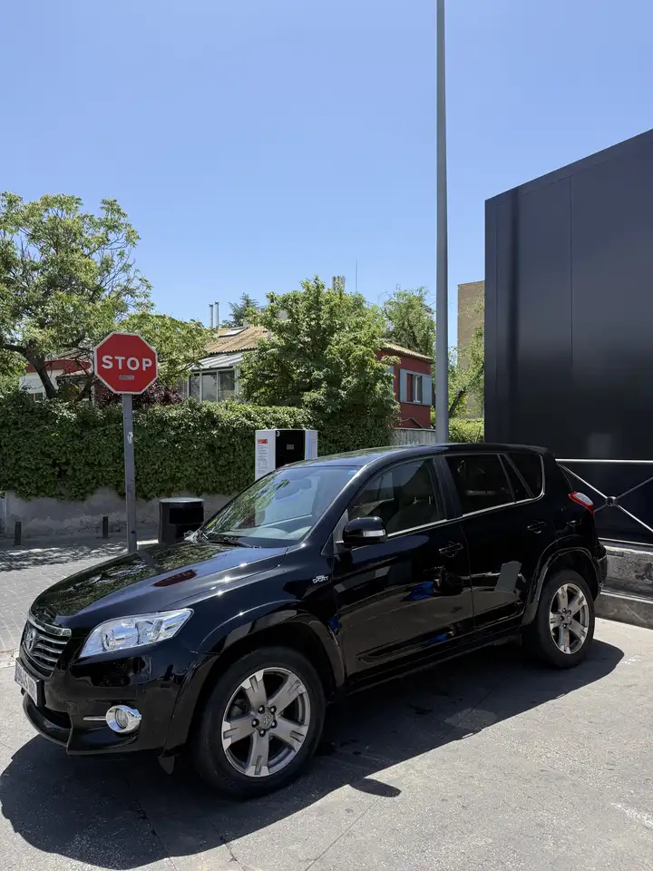Toyota RAV 4 RAV-4 2.2D-CAT Executive Cross Sport Aut.