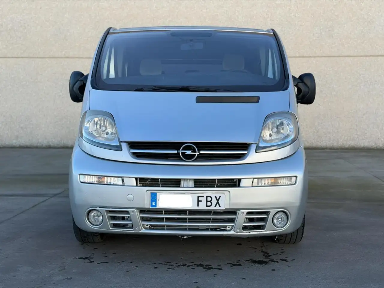 Opel Vivaro Tour Cosmo 2.5CDTI 27 L1H1 Vivaro Tour Cosmo 2.5CDTI 27 L1H1