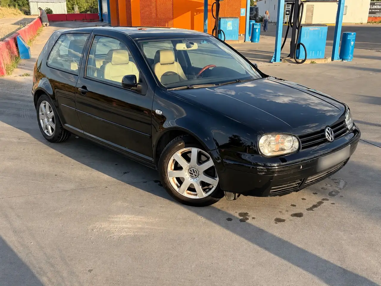 Volkswagen Golf GTI 1.8 T Edición Especial 180