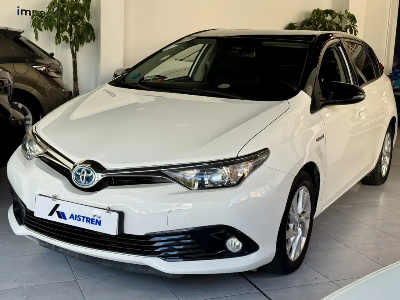 Toyota Auris hybrid 140H Active