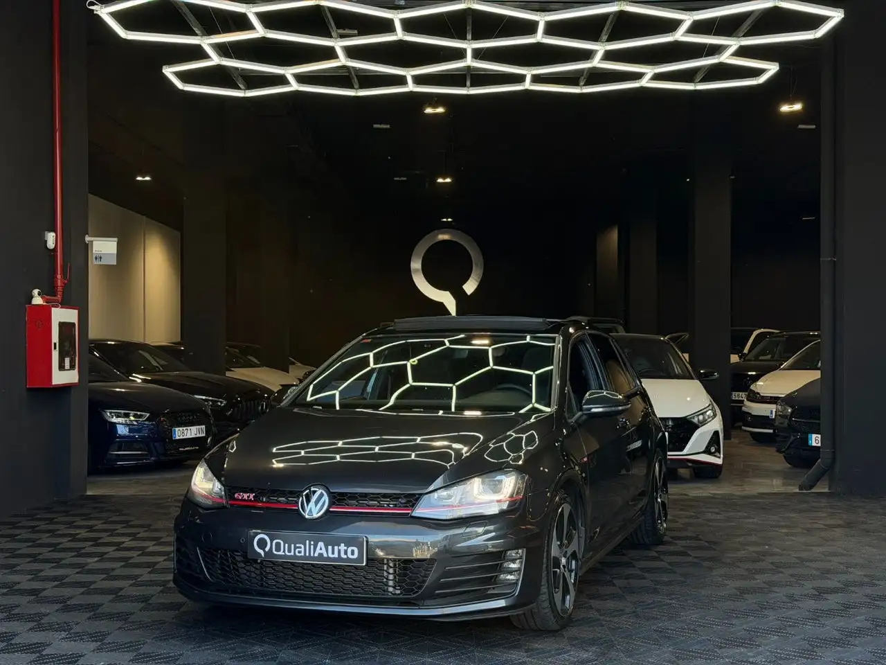 Volkswagen Golf GTI 2.0 TSI Performance DSG 230