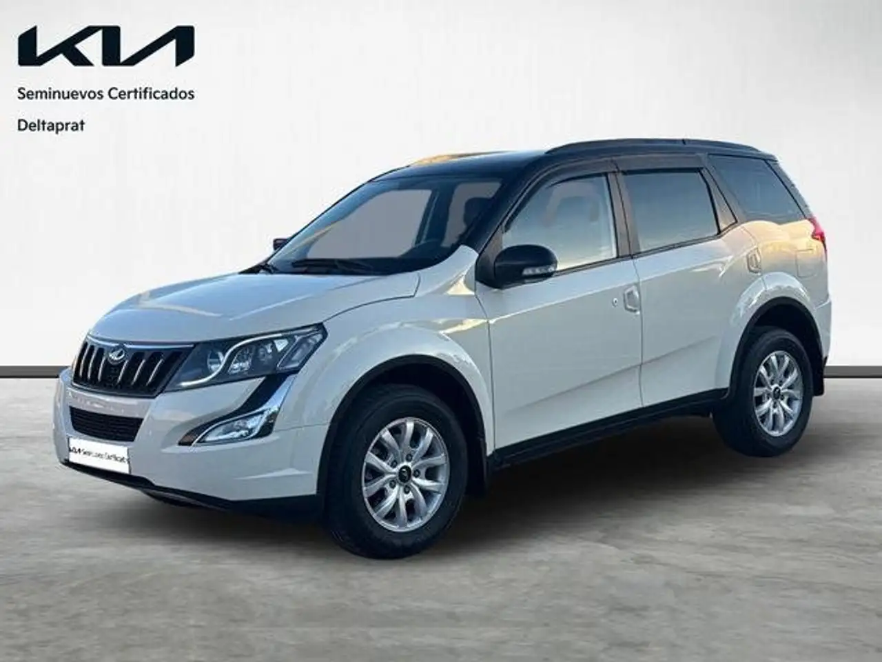 Mahindra XUV500 2.2D W8 FWD