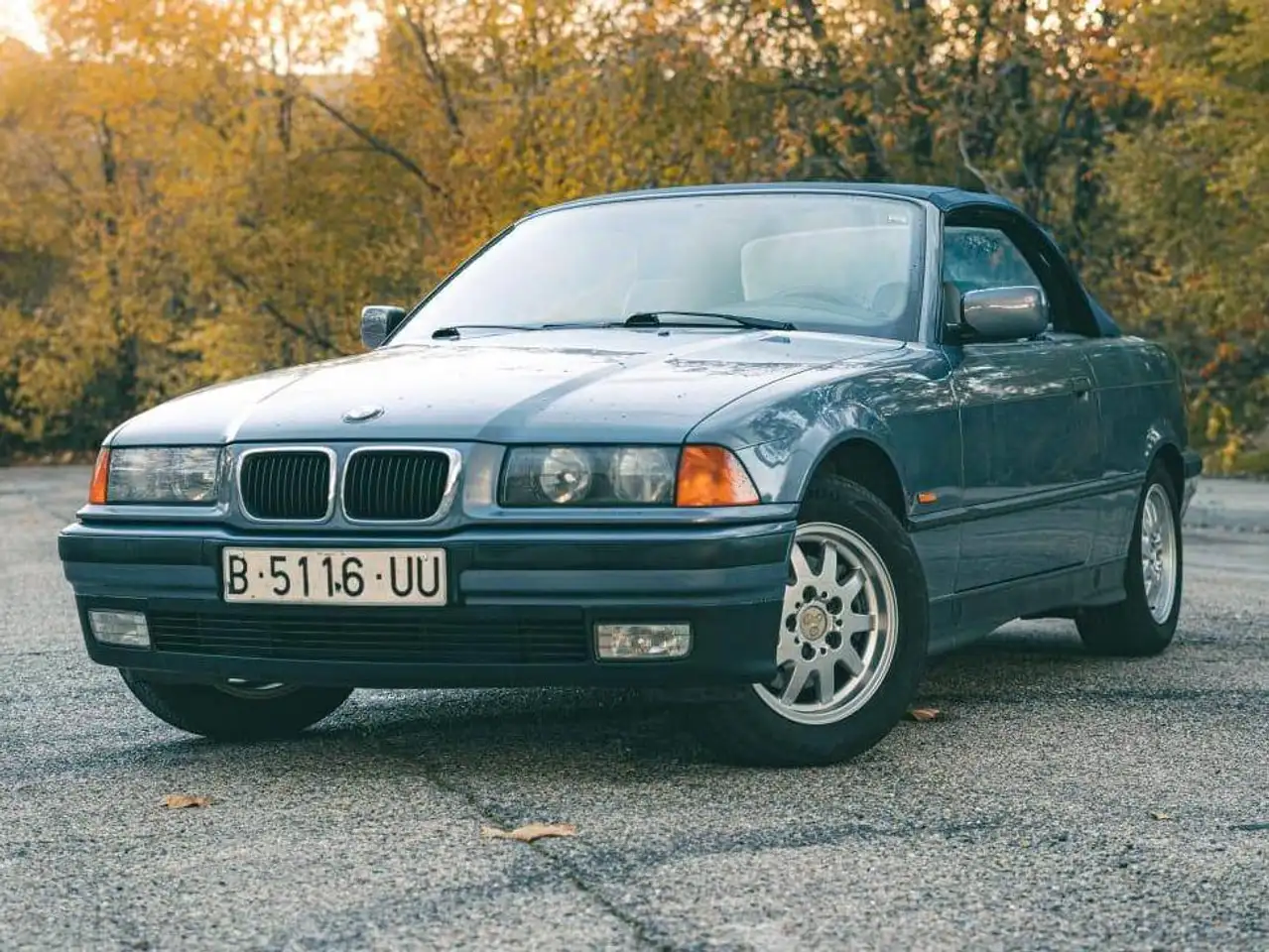 BMW 320 320i Cabriolet