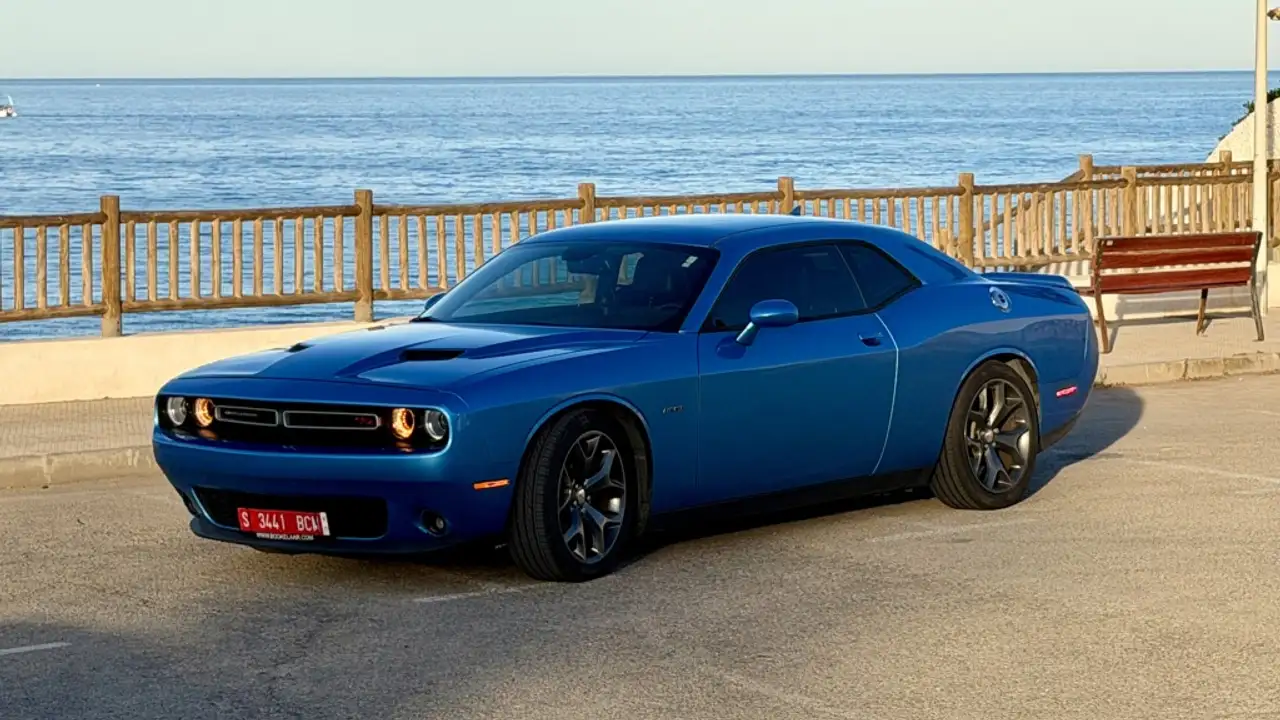 Dodge Challenger Coupé Aut.