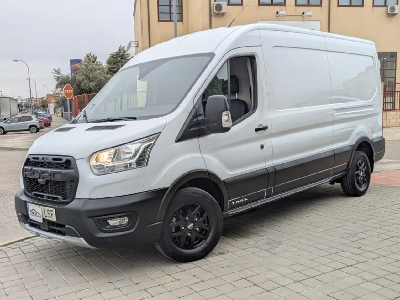 Ford Transit FT 350 L3 Van Ambiente 130 Transit FT 350 L3 Van Ambiente 130