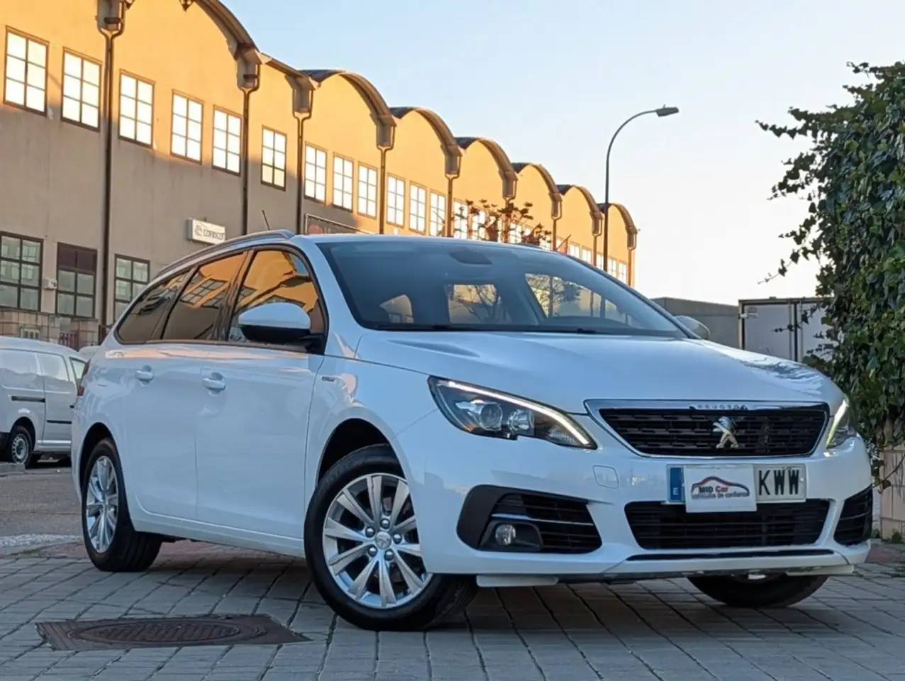 Peugeot 308 SW 1.6BlueHDi S&S Style EAT6 120