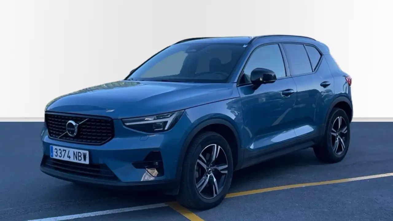 Volvo XC40 2.0 B3 PLUS DARK AUTO 5P