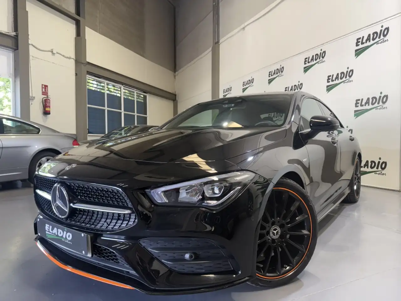 Mercedes-Benz CLA 220 220d