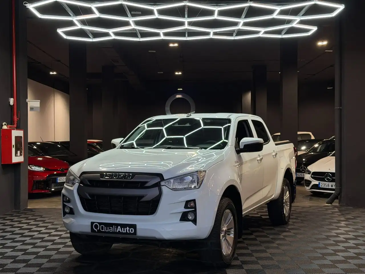 Isuzu D-Max DMax Crew N60 B 4X4 MT D-Max DMax Crew N60 B 4X4 MT