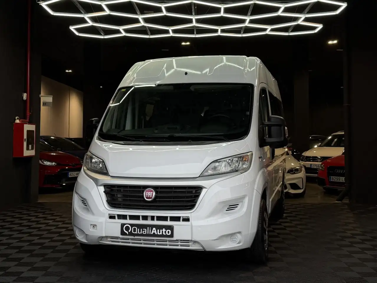 Fiat Ducato Combi 33 2.3Mjt SCR Medio T.Alto 110kW Ducato Combi 33 2.3Mjt SCR Medio T.Alto 110kW