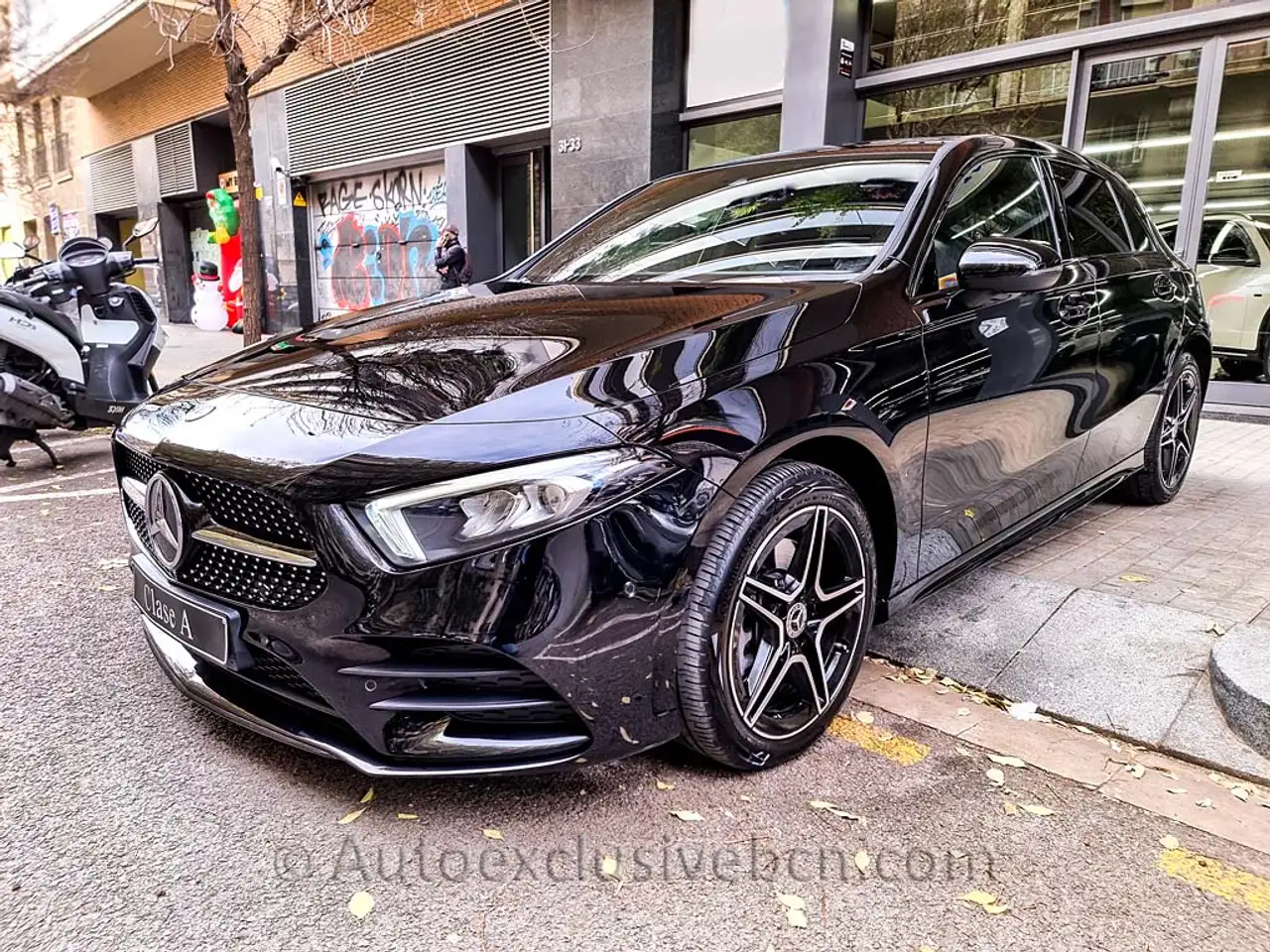 Mercedes-Benz a-250 250e 8G-DCT