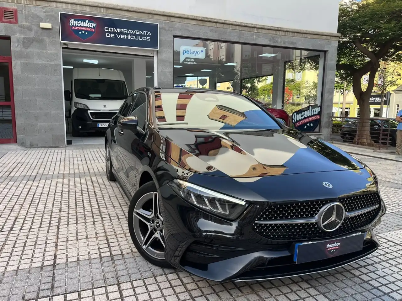 Mercedes-Benz 20930 MERCEDES-BENZ Clase A Pequeño Automático de 5 P