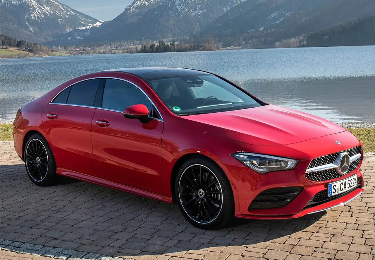 Mercedes-Benz CLA 180 7G-DCT