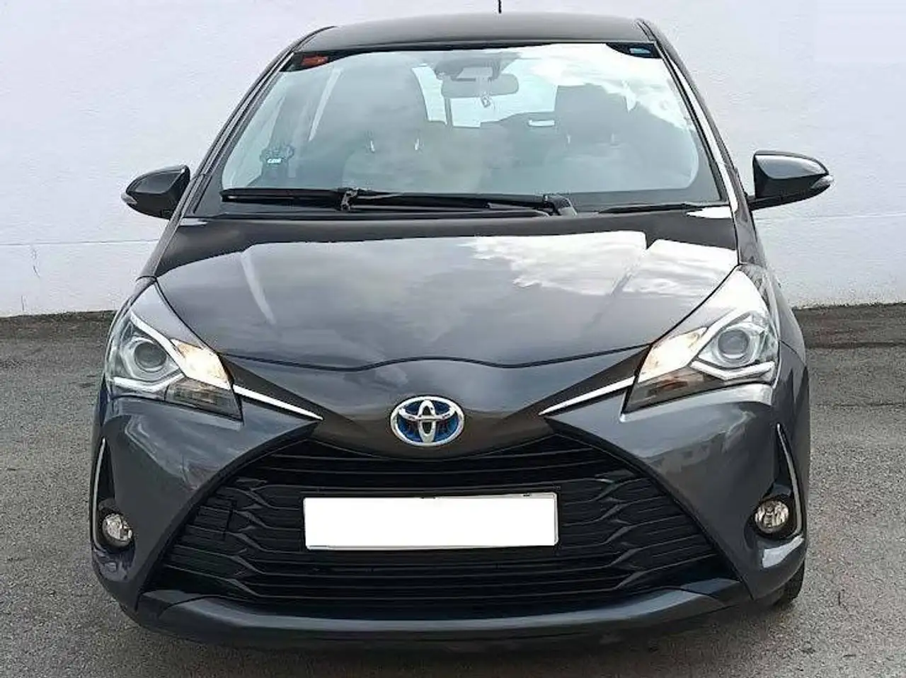 Toyota Yaris Yaris EcoVan Hybrid